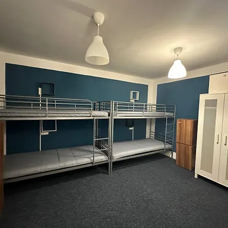 Auberge de jeunesse Team *